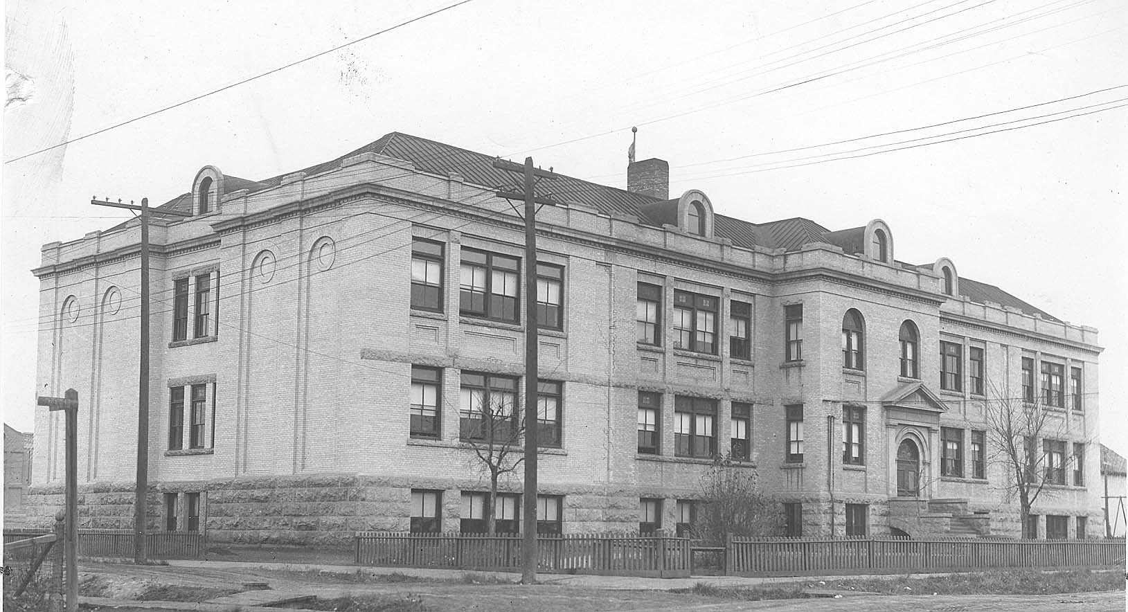 Home - École Selkirk Junior High