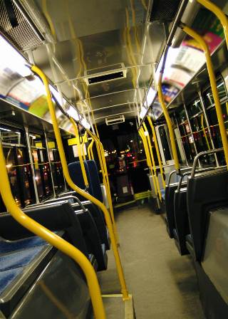 8e2805bb-fa24-4028-adc6-d48052611484_bus.jpg