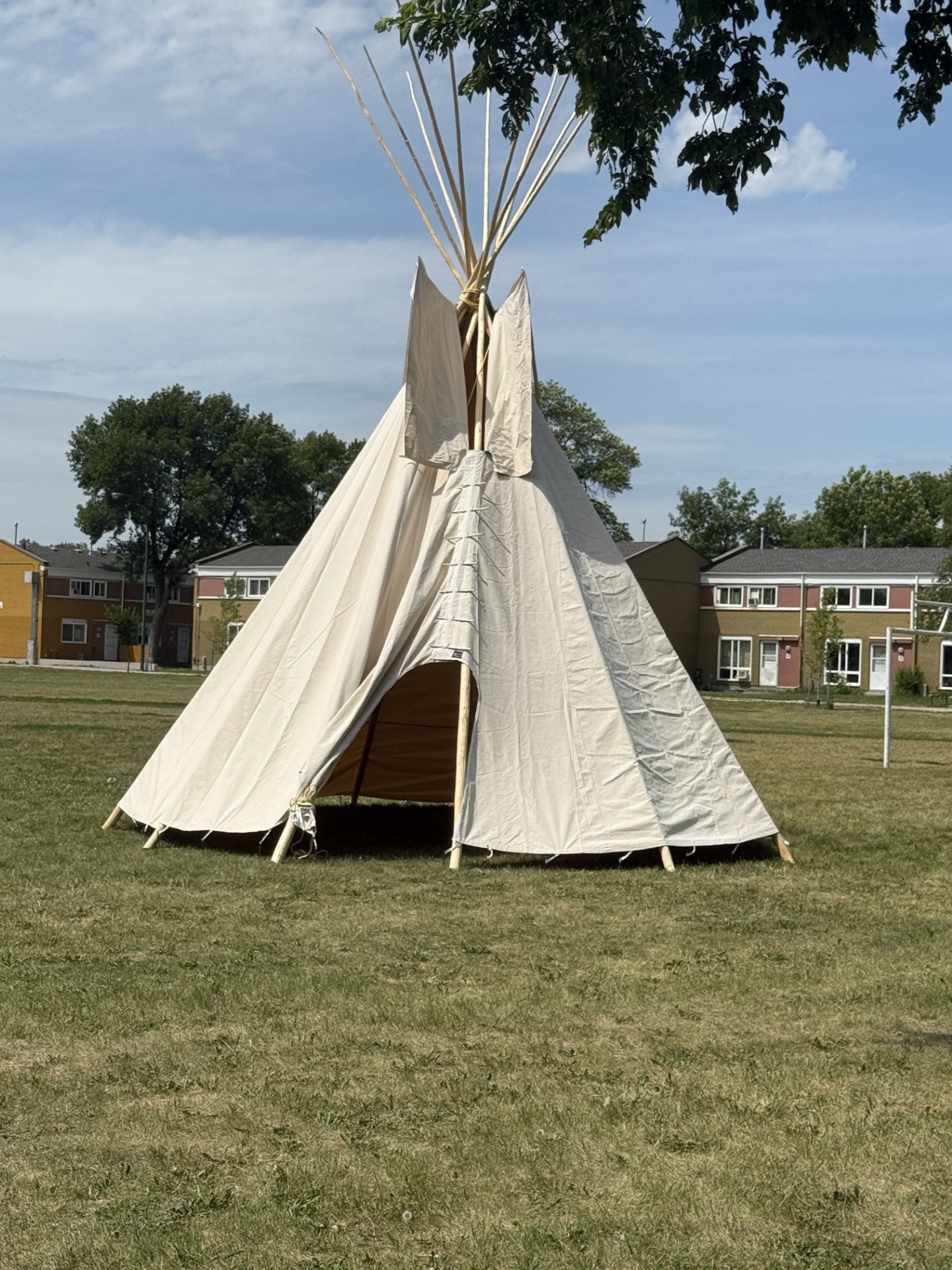 tipi-1.jpg
