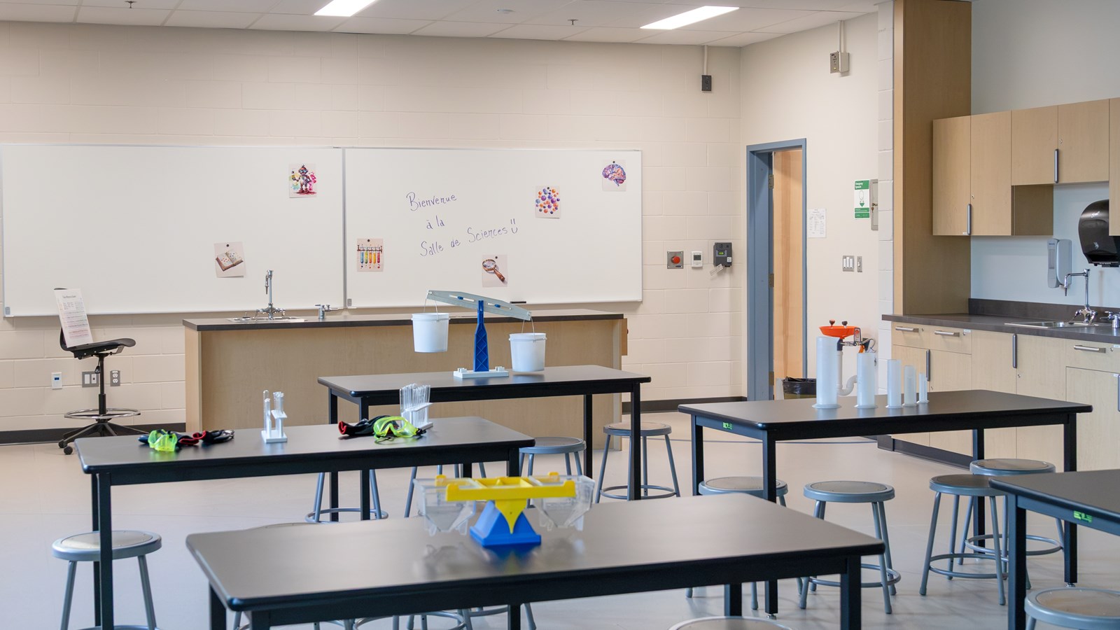 École Sir William Osler celebrates new spaces for learning École Sir William Osler celebrates new spaces for learning